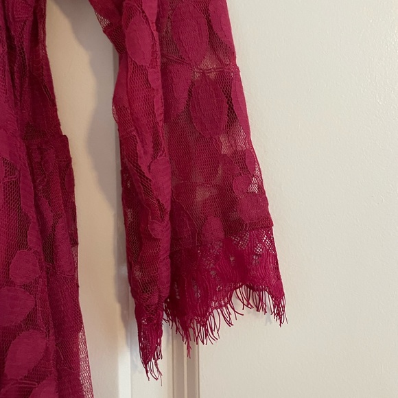 Torrid Lace Dress. Beautiful Details! Zipper Back. Attached Slip. - Picture 2 of 6